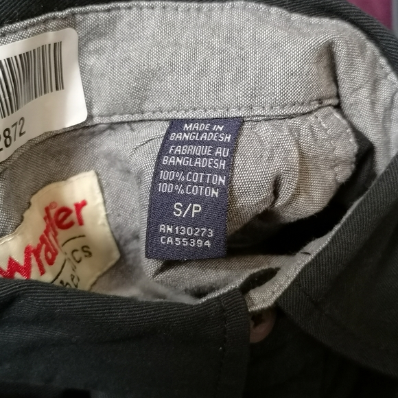 Wrangler Men's NWT Button Dress Shirt SMALL Black - Picture 4 of 4